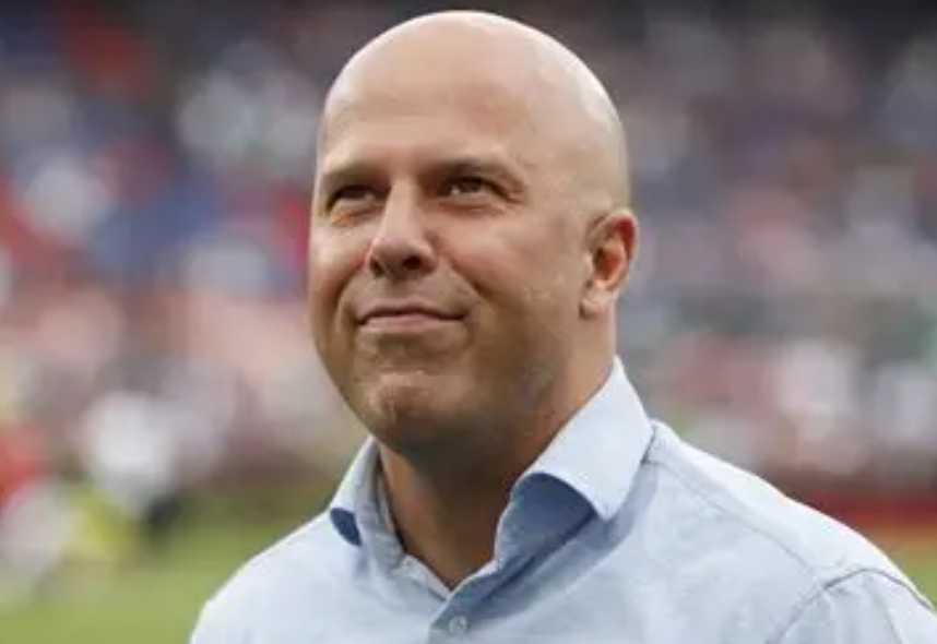 利物浦賽季困境與前景：競(jìng)爭(zhēng)、信任與變革的交織