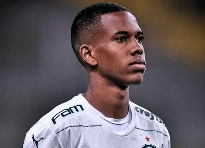 埃斯特旺與恩德里克：昔日隊(duì)友閃耀五大聯(lián)賽，今朝各展鋒芒